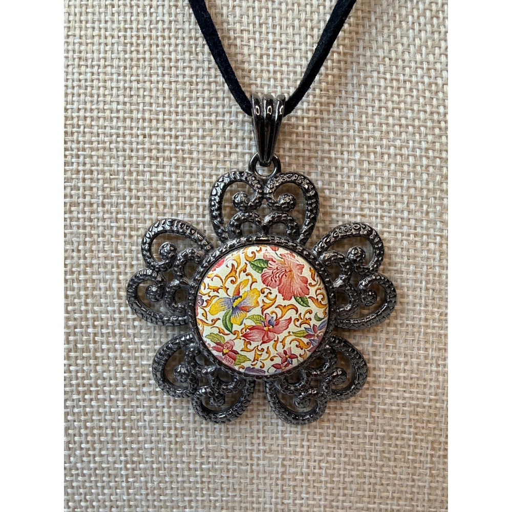 Magnabilities Gunmetal Filigree Floral Magnetic Pendant Necklace Black Cord